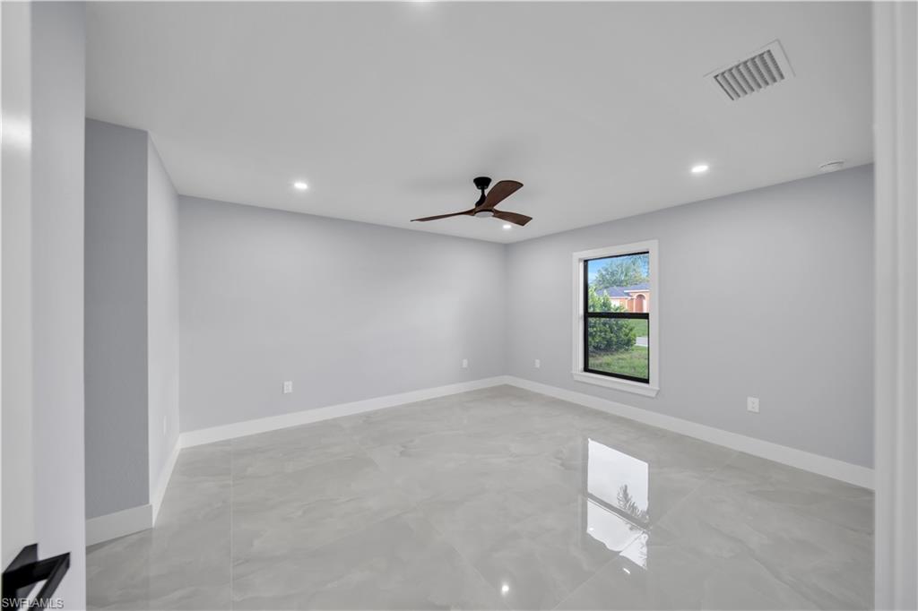 2124 Ne 16th Pl Property Photo 14