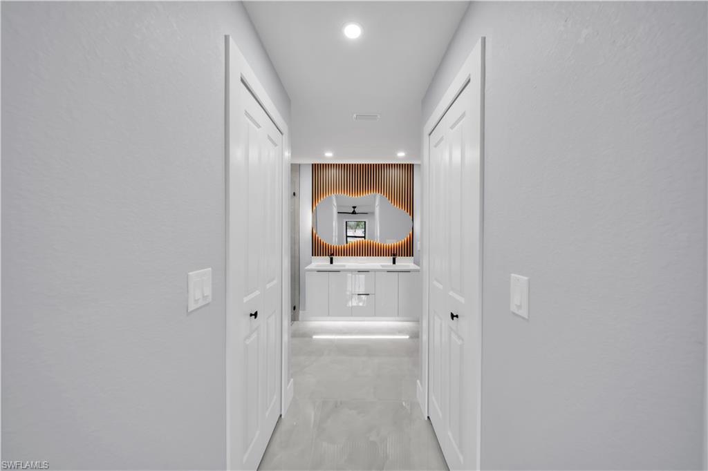2124 Ne 16th Pl Property Photo 16