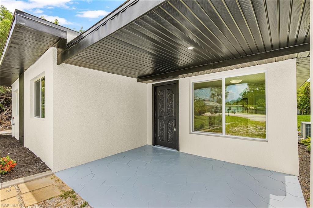 4428 Melbourne St Property Photo 4