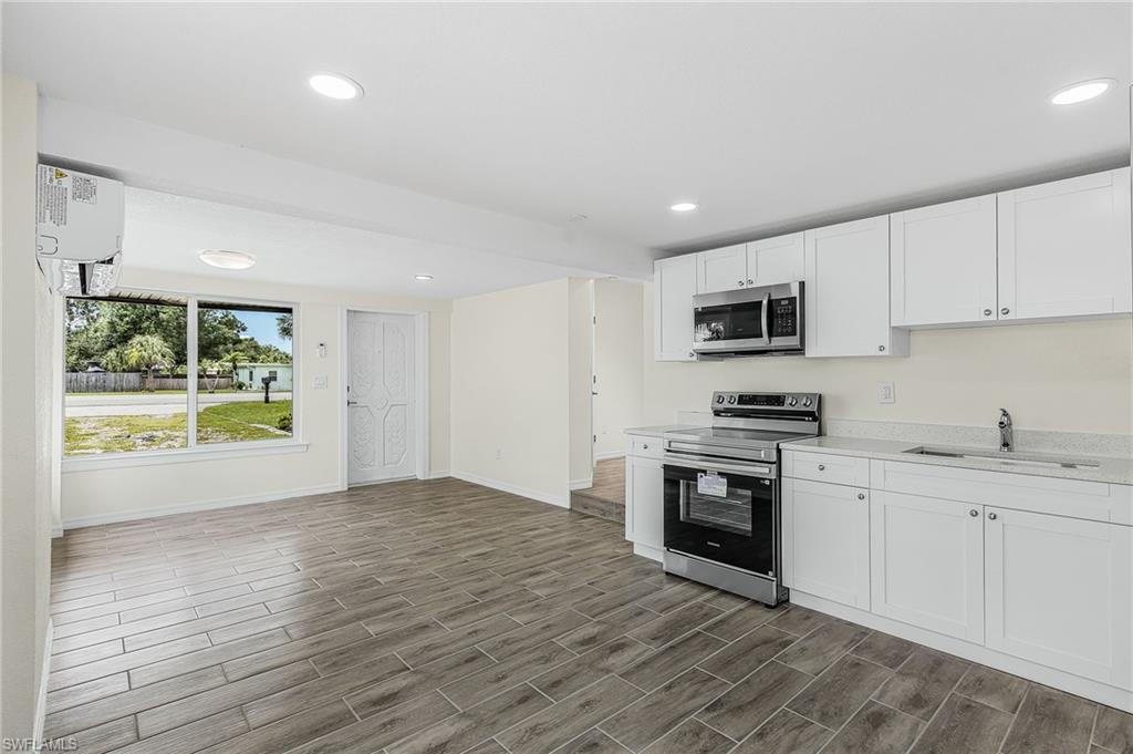 4428 Melbourne St Property Photo 11