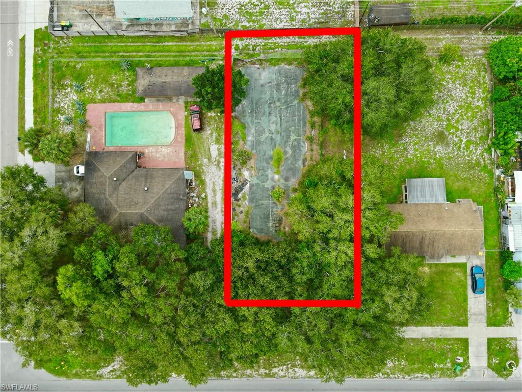 1003 New Market Rd W Property Photo 1