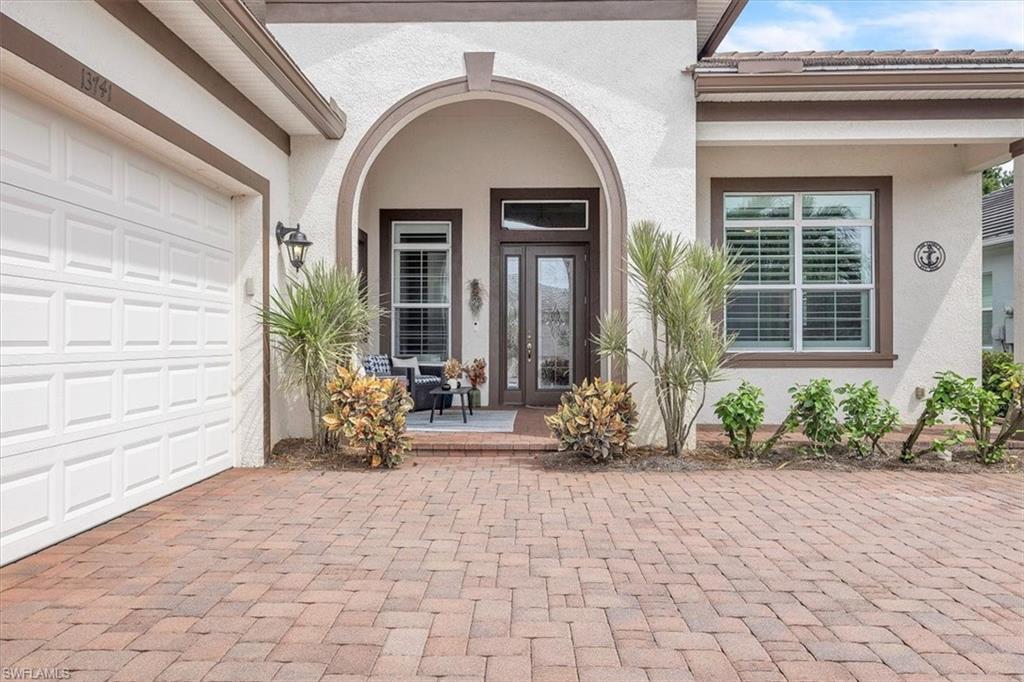13741 Woodhaven Cir Property Photo 4