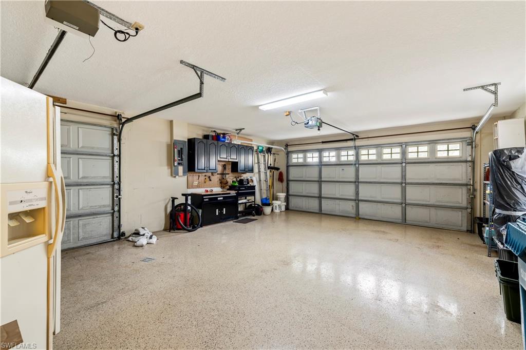 9029 Penelope Dr Property Photo 39