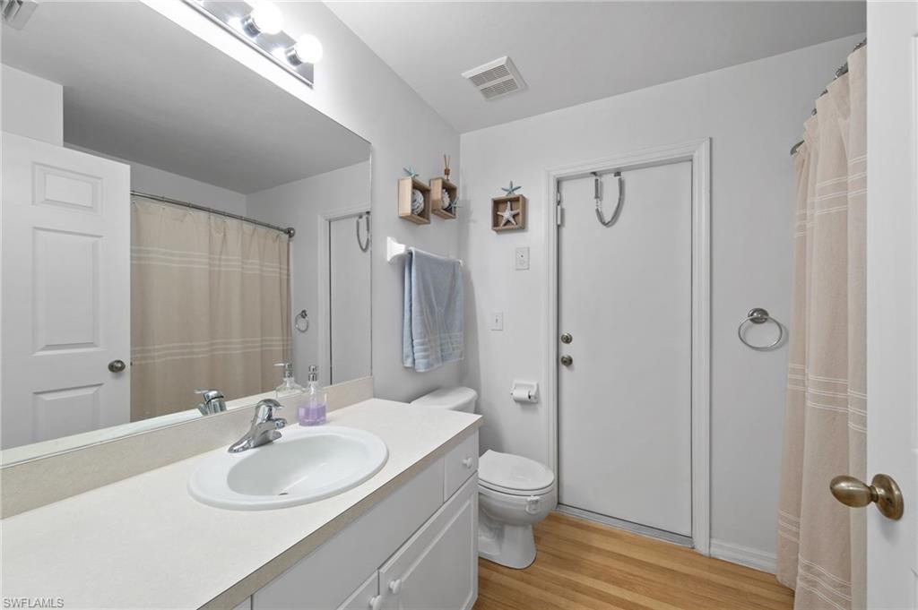 1111 Calvin Ave Property Photo 20