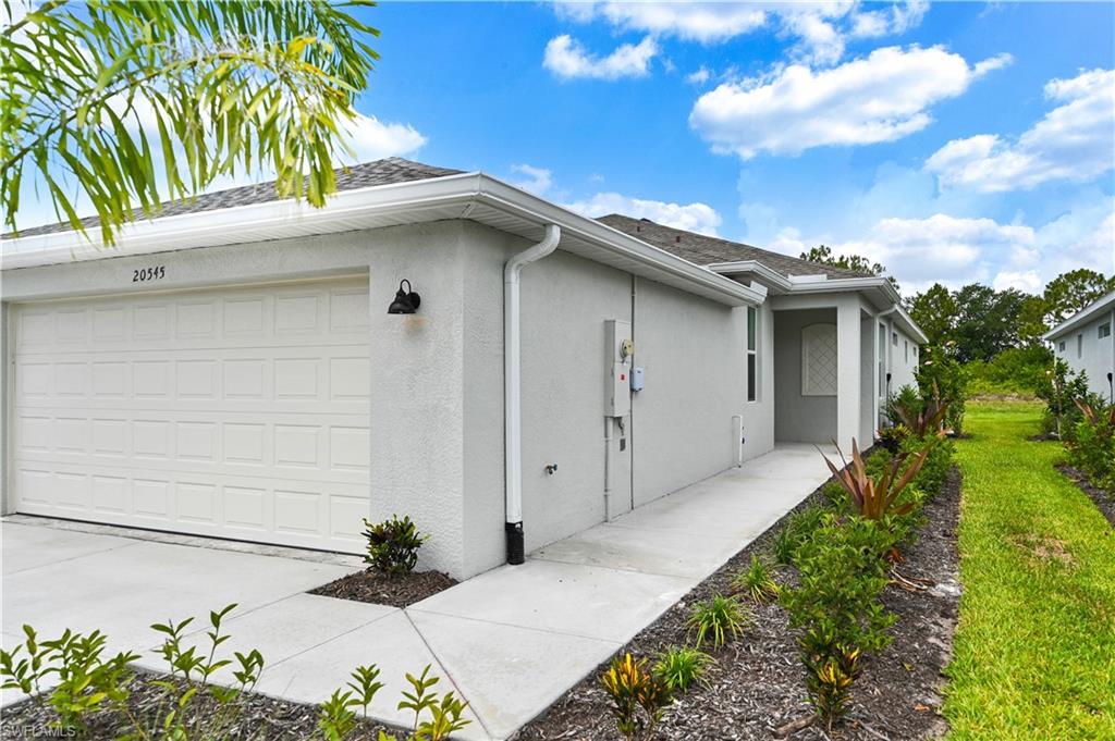 20545 Hazelnut CT S Property Photo 1