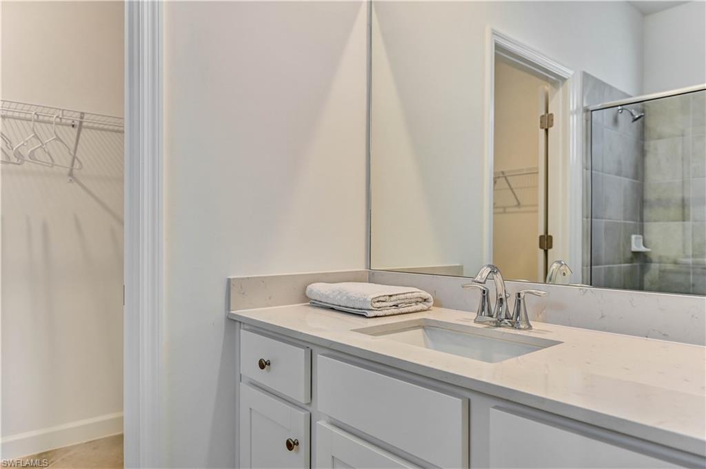 20545 Hazelnut Ct S Property Photo 8