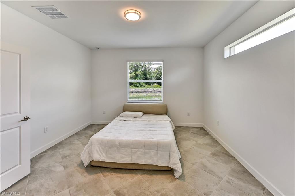 20545 Hazelnut Ct S Property Photo 10