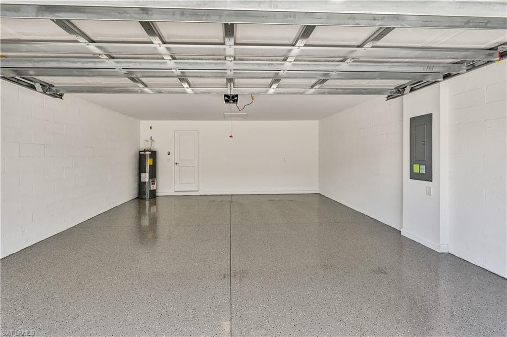 20545 Hazelnut Ct S Property Photo 24