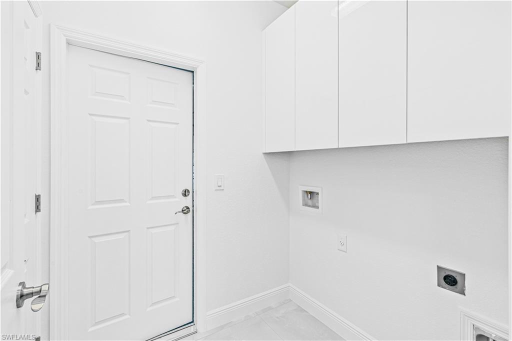 376 Cratsley Ave S Property Photo 32