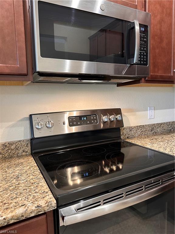 8888 Via Isola Ct Property Photo 8