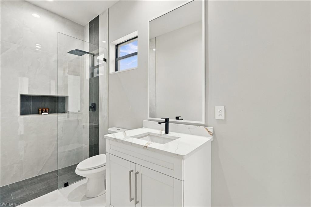 516 Nw 35th Pl Property Photo 27