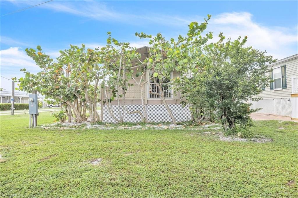 8320 Riverside Dr 101 Property Photo 28