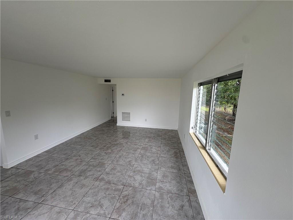 1002 Adams Ave Property Photo 5