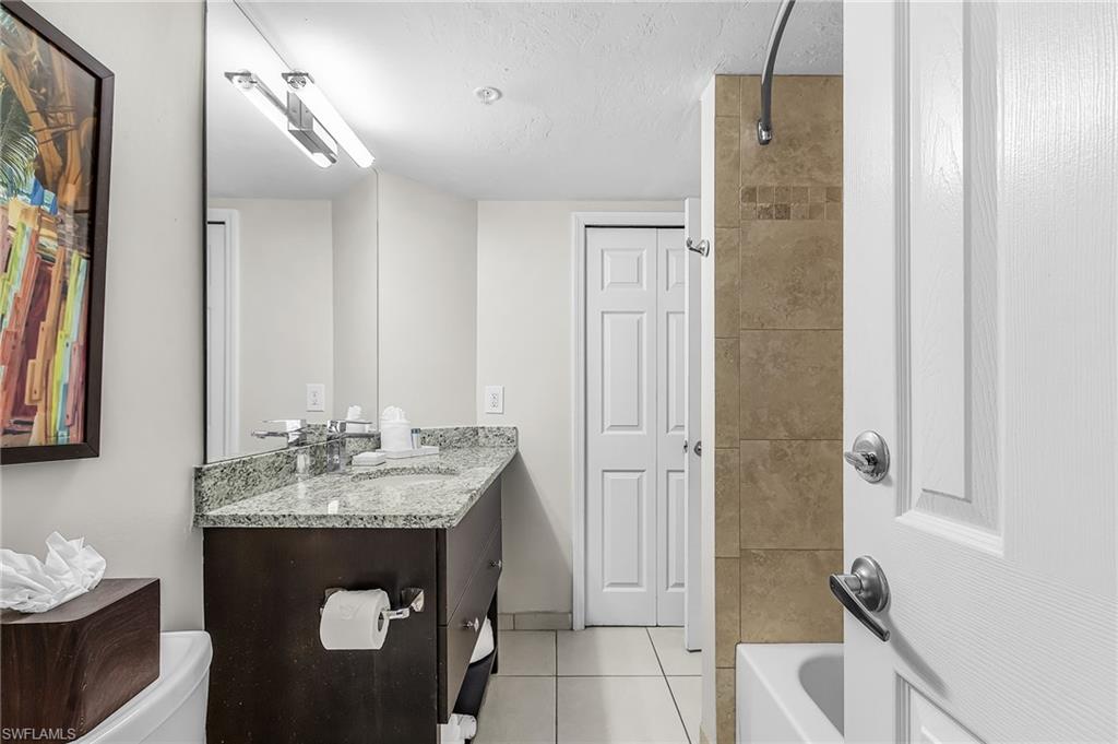 6640 Estero Blvd 401 Property Photo 15