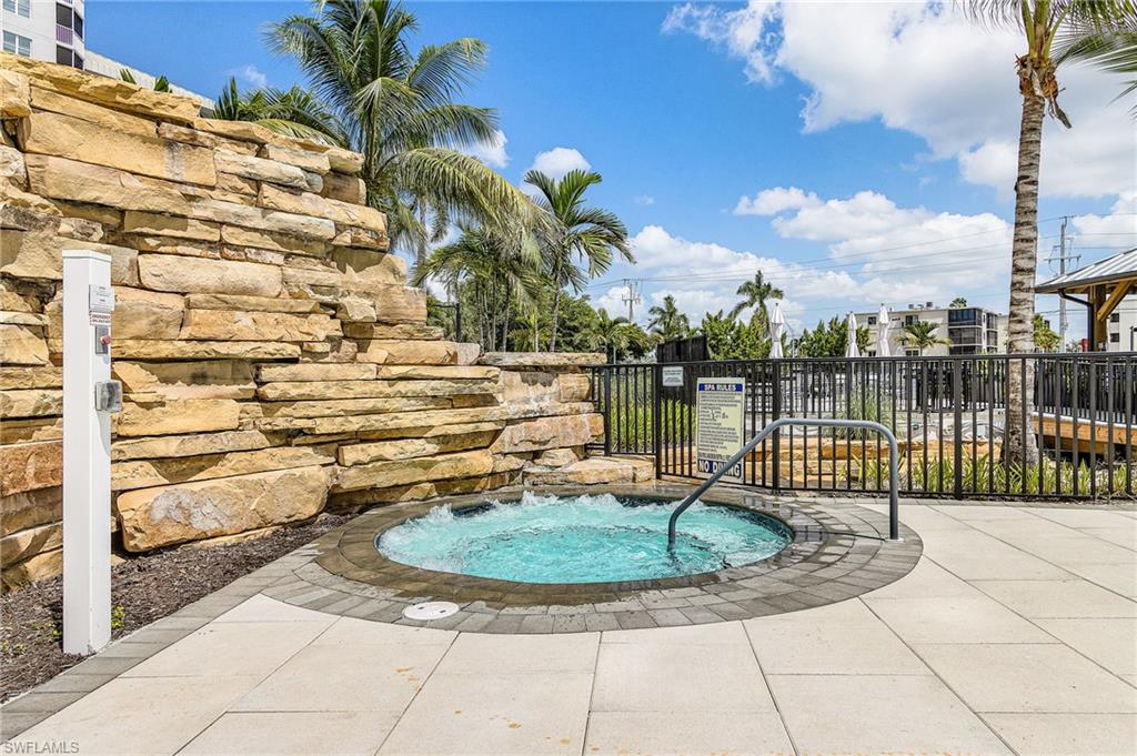 6640 Estero Blvd 401 Property Photo 19