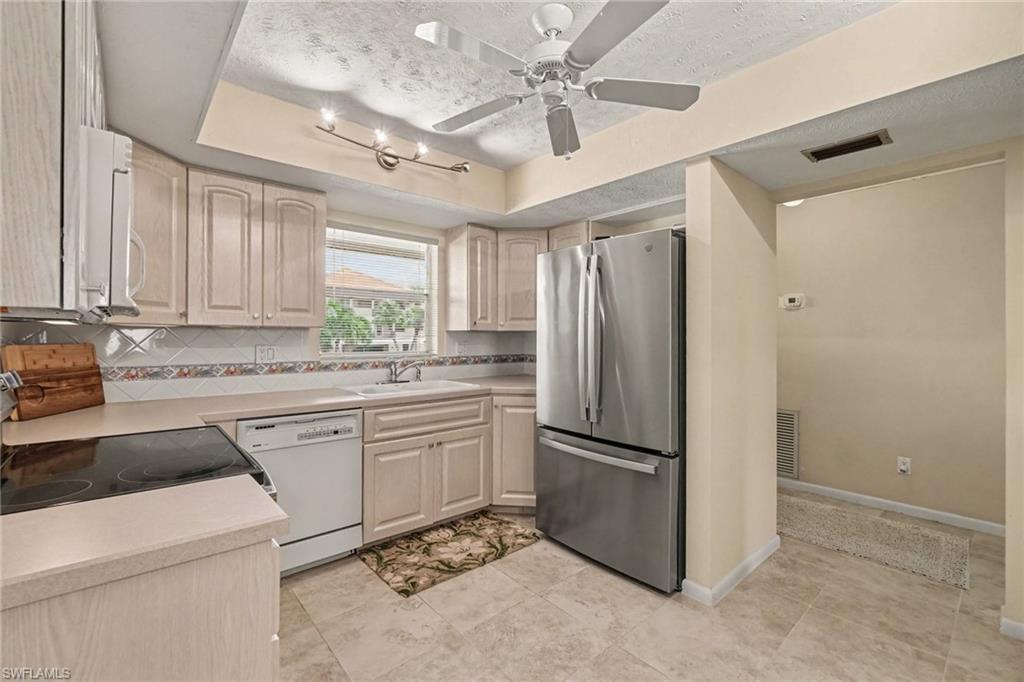 1705 Beach Pkwy 206 Property Photo 17