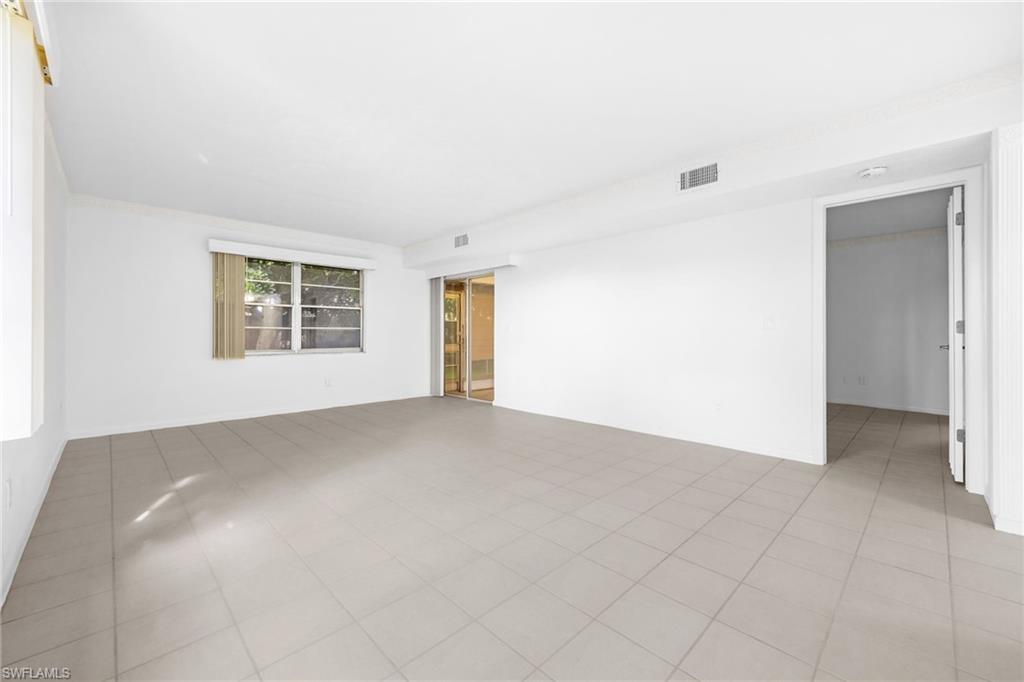 4426 Santa Barbara Blvd 101 Property Photo 14