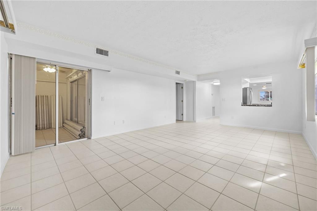 4426 Santa Barbara Blvd 101 Property Photo 15
