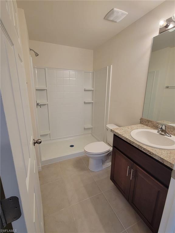 2603 65th St W Property Photo 7