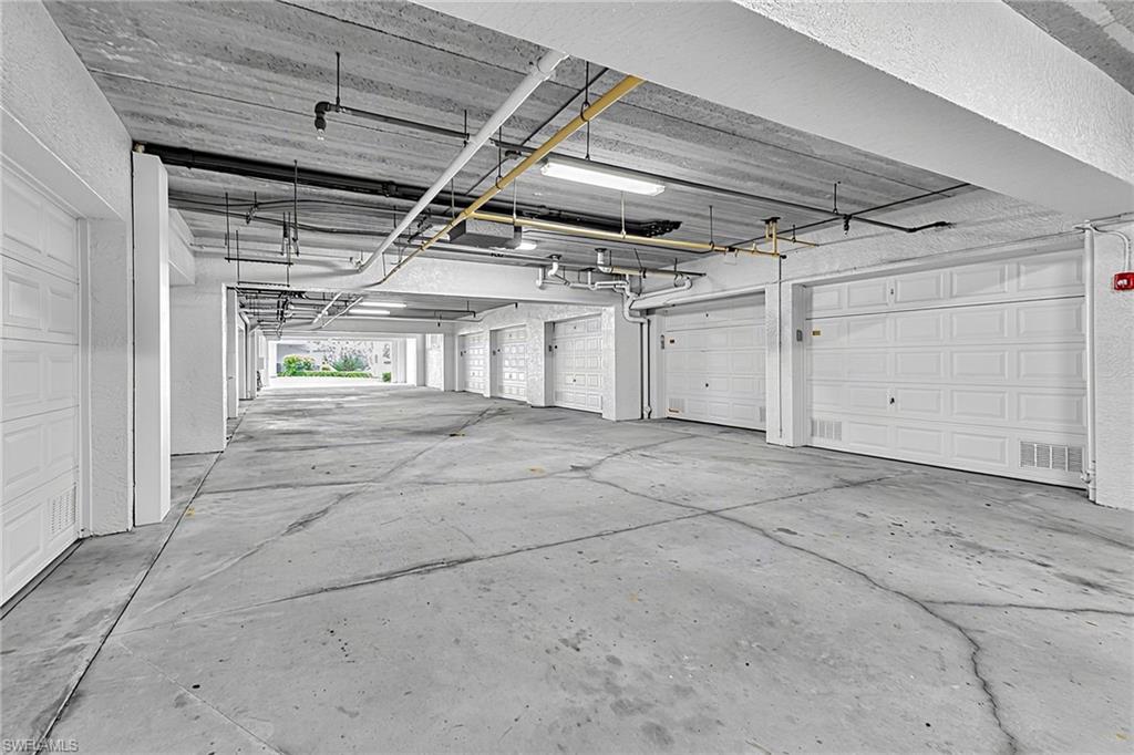 9111 Southmont Cv 305 Property Photo 36