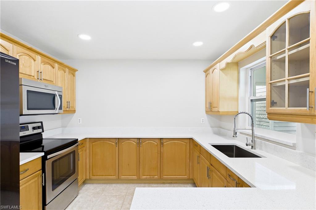 402 Ne 14th Pl Property Photo 15