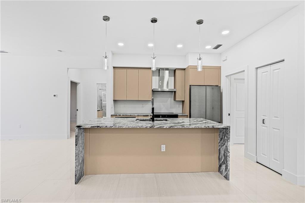 1501 Lovett St Property Photo 8