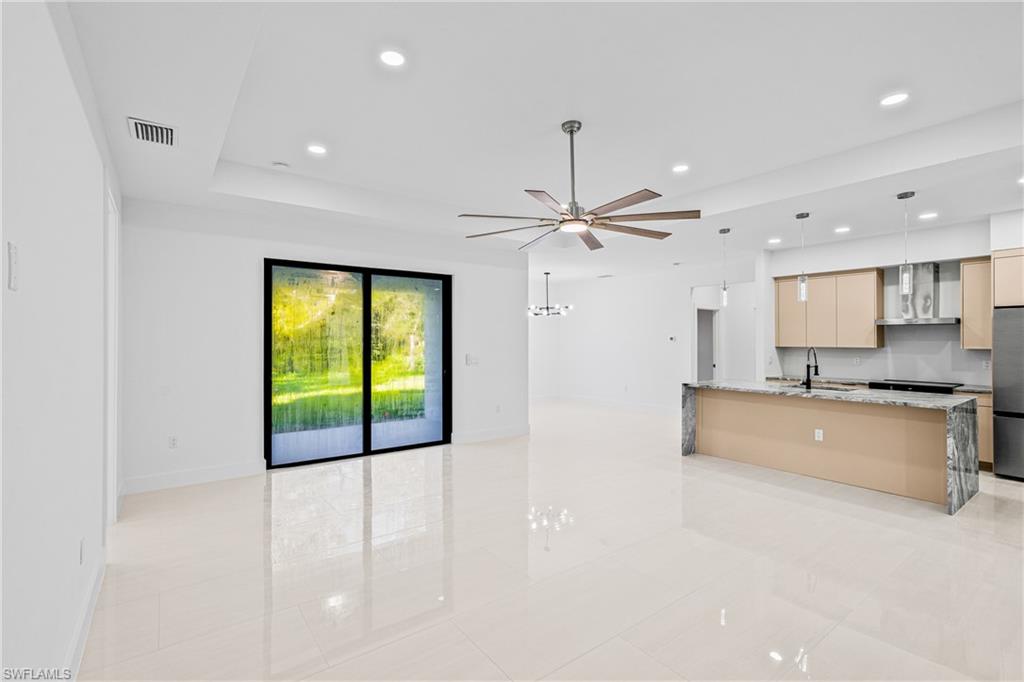 1501 Lovett St Property Photo 12