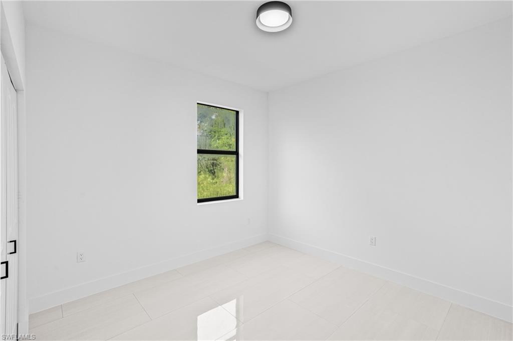 1501 Lovett St Property Photo 22