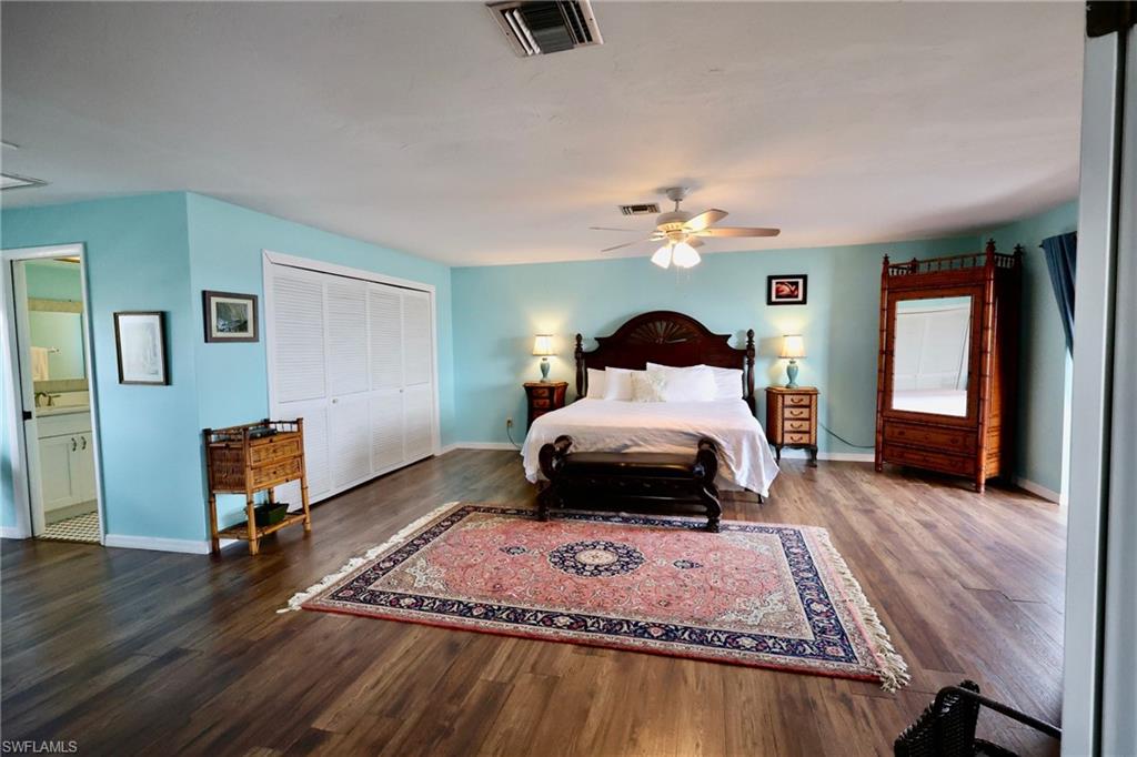 7702 Bocilla Ln Property Photo 23