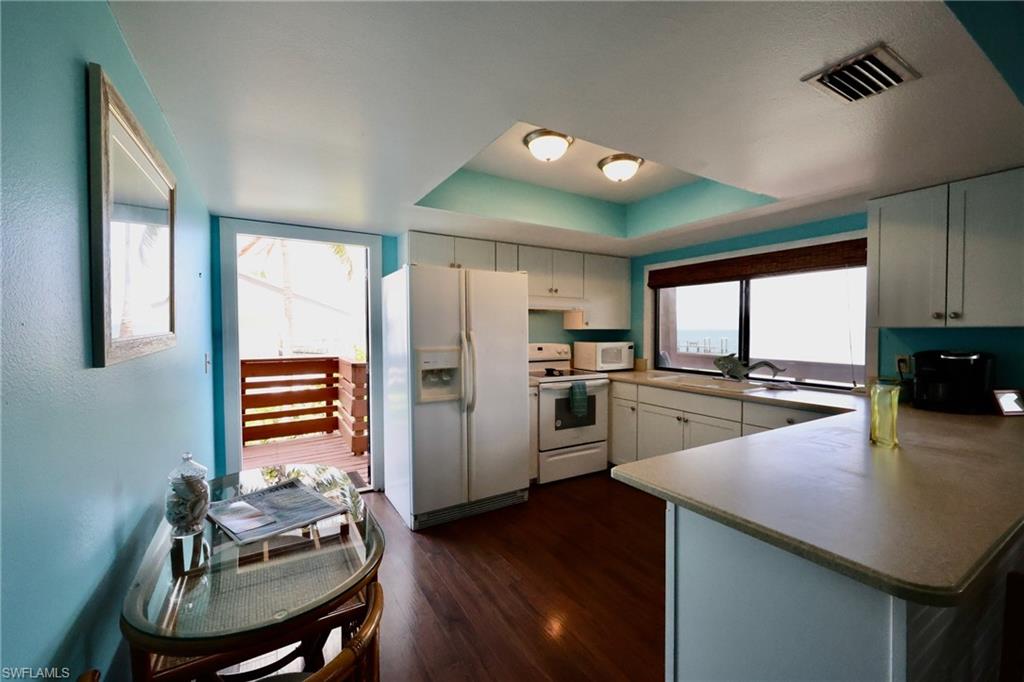 7702 Bocilla Ln Property Photo 42