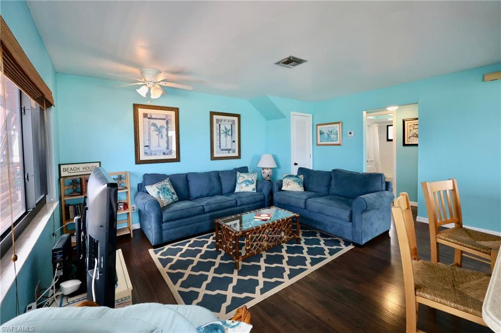 7702 Bocilla Ln Property Photo 43