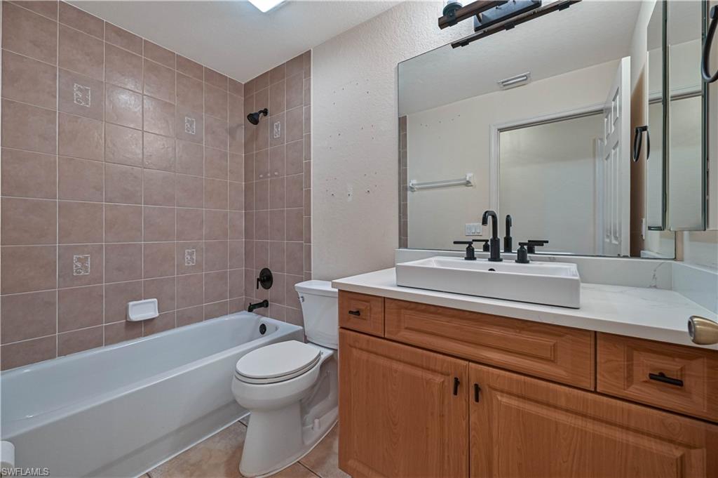 1817 Sw 21st Ter Property Photo 27