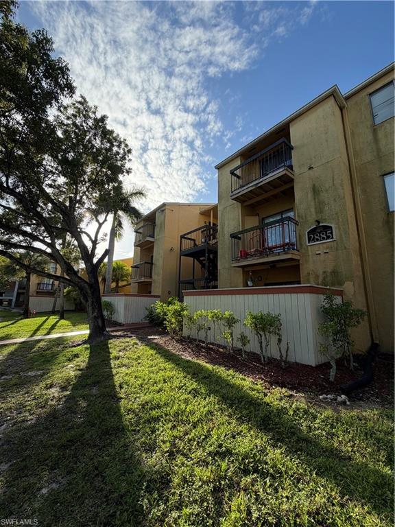 2885 Winkler Ave 611 Property Photo 21