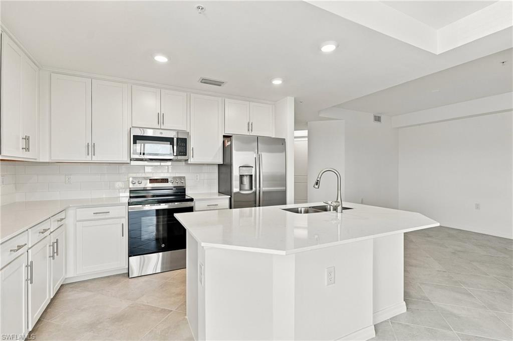 5479 Double Eagle Cir 3628 Property Photo 6