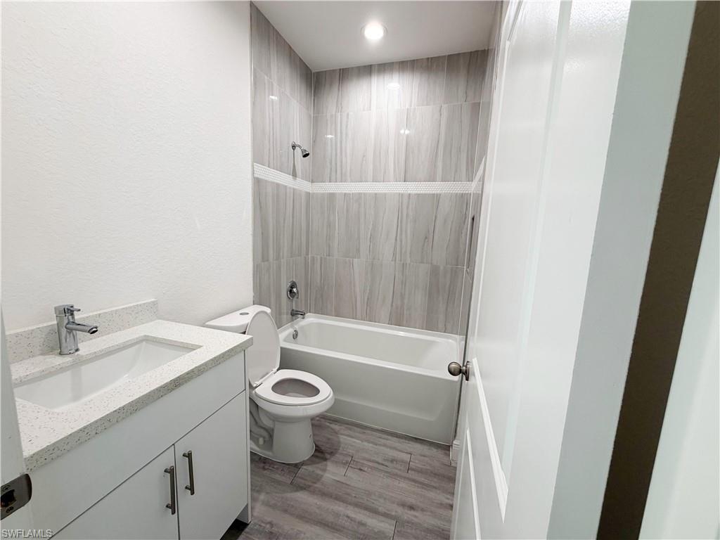 6034 Acorn Cir Property Photo 6