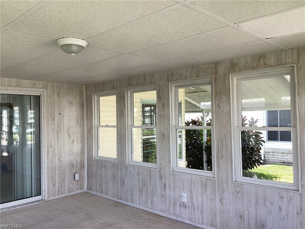 9742 Sugarberry Way Property Photo 10