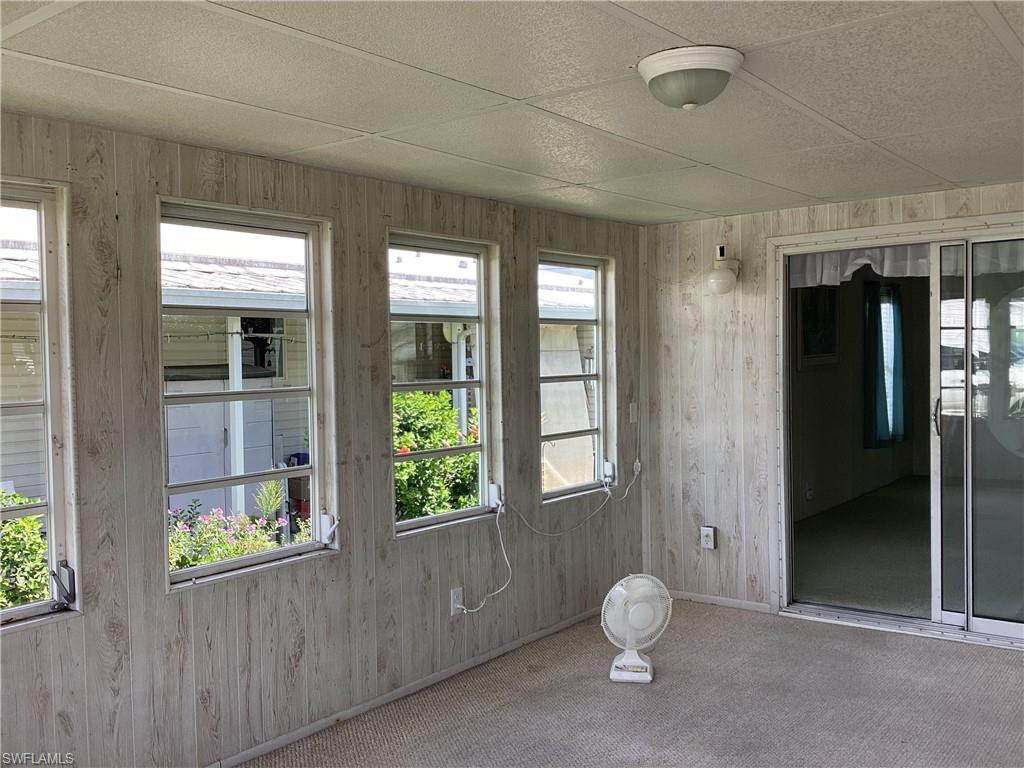 9742 Sugarberry Way Property Photo 11