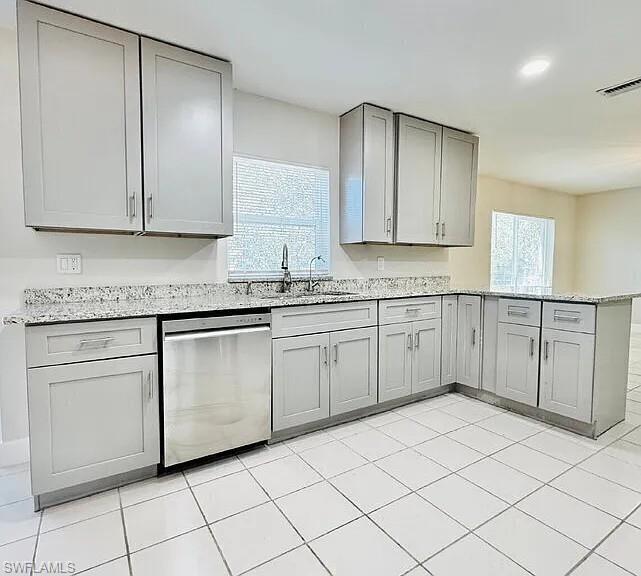 5015 Lee Blvd Property Photo 3