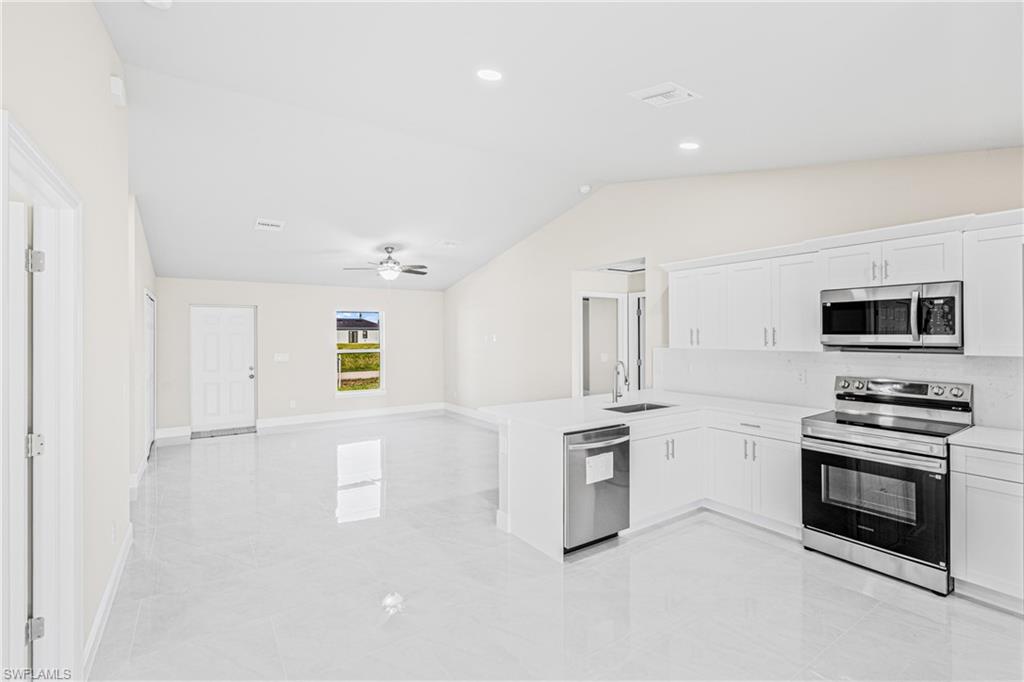 180 Peerless St Property Photo 5