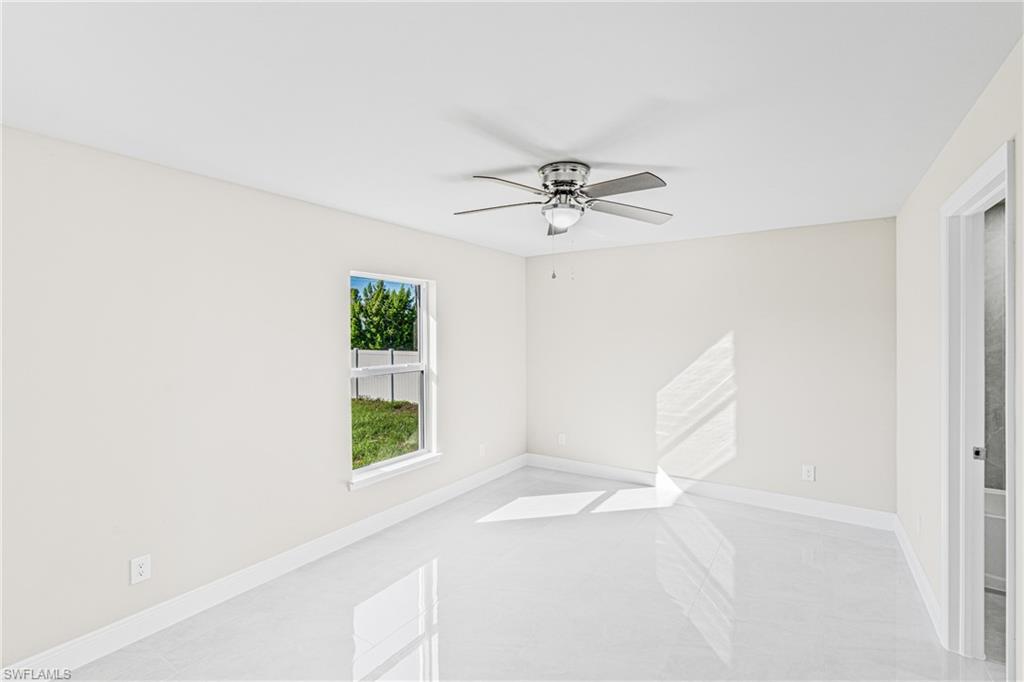 180 Peerless St Property Photo 8