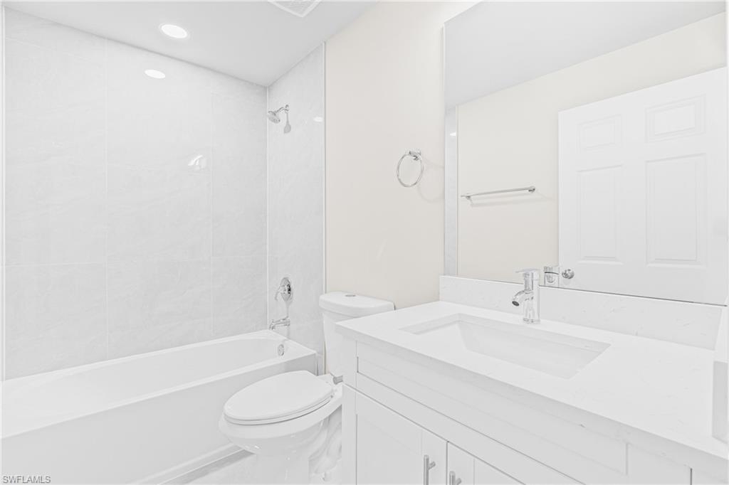180 Peerless St Property Photo 11