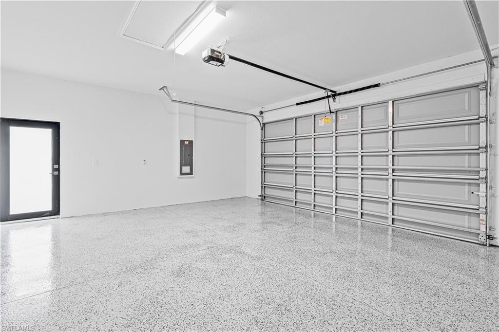 736 Chambers St E Property Photo 29