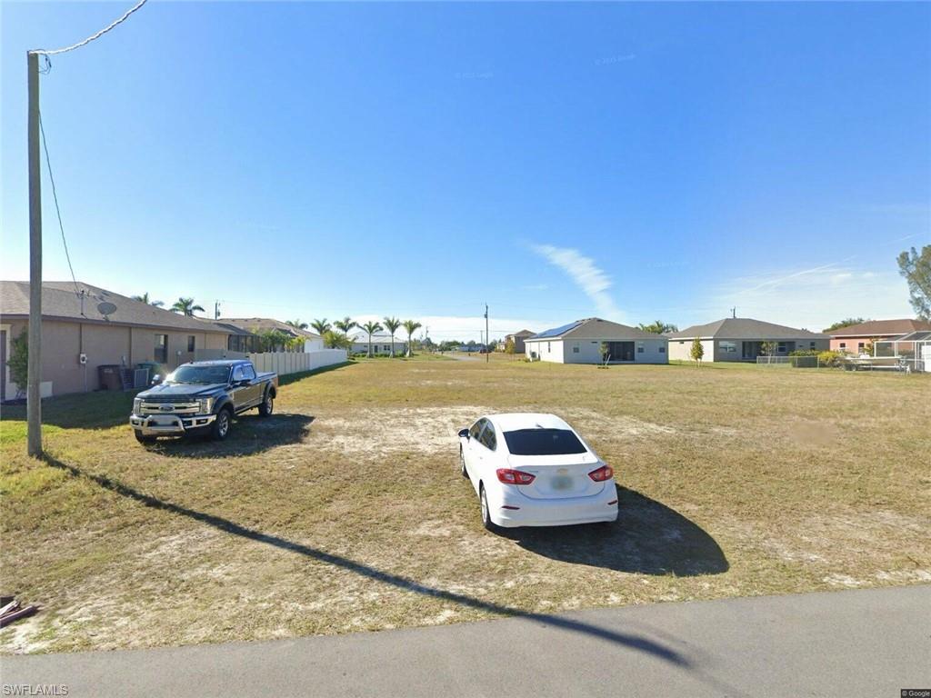 18 NW 35th PL Property Photo 1