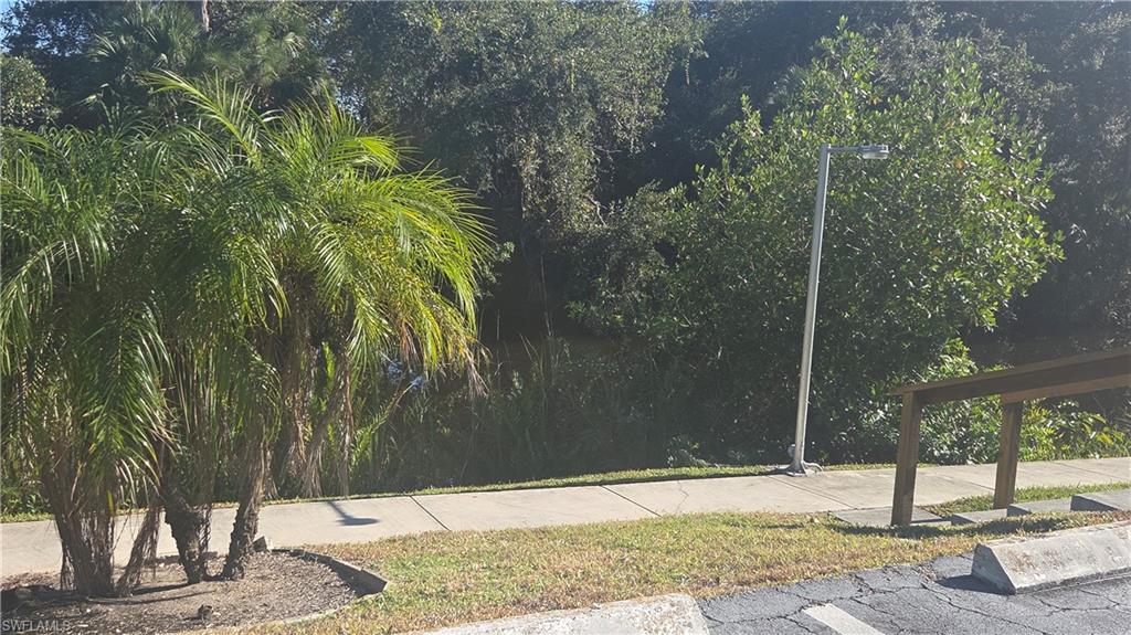 1422 Tropic Ter Property Photo 4
