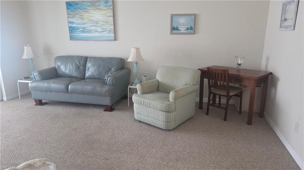 1422 Tropic Ter Property Photo 9