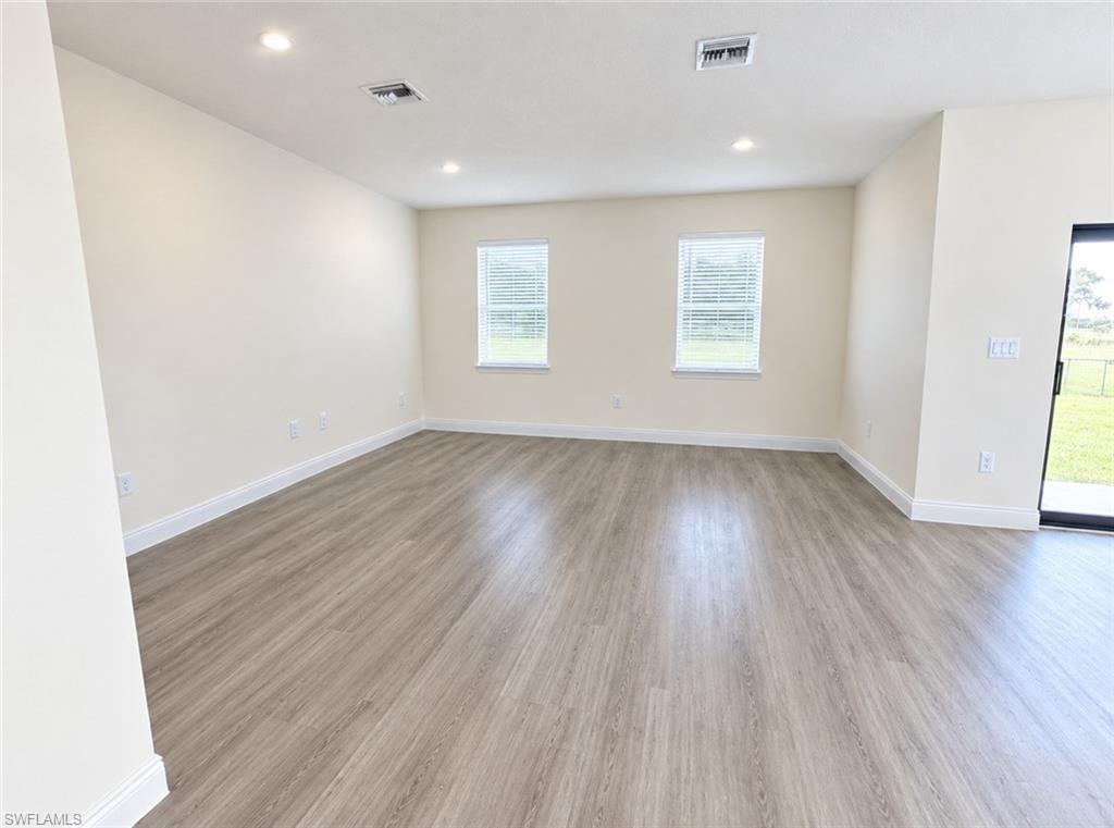 7016 Hero Cir Property Photo 7