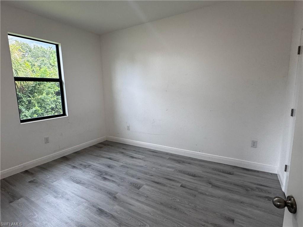 5004 Moon Ln Property Photo 4