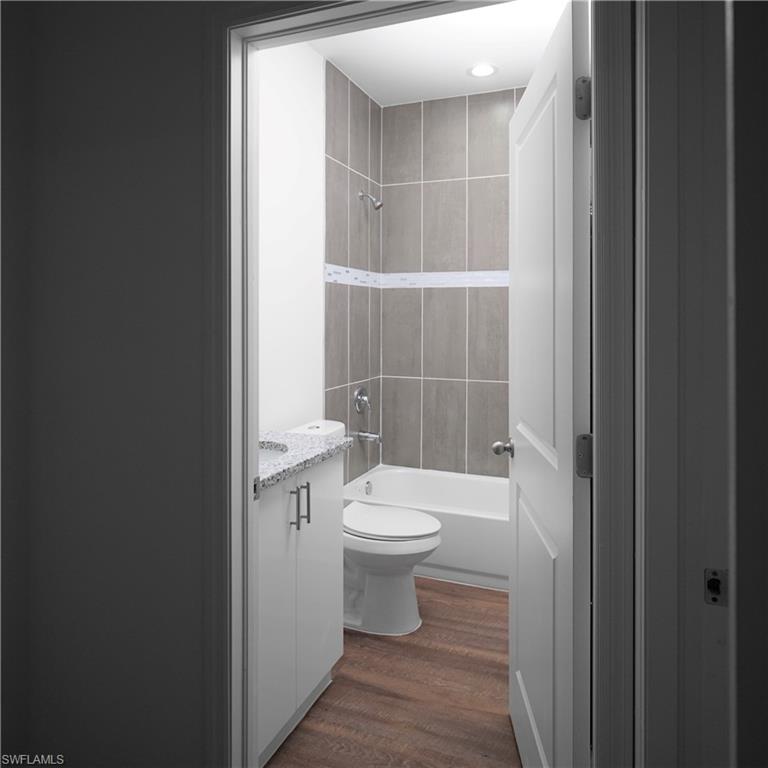 3010 Harvard Cir Ne Property Photo 5