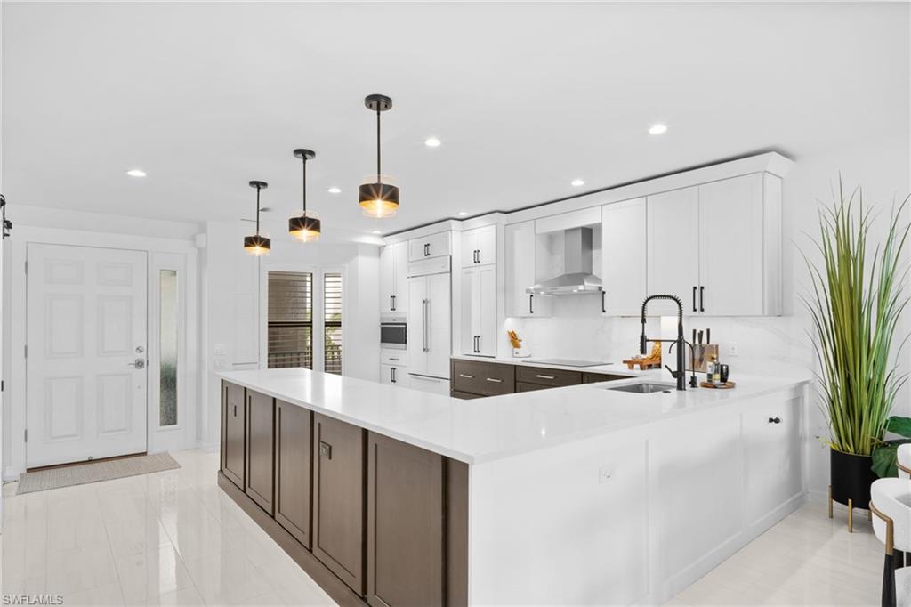 533 La Peninsula Blvd 533 Property Photo 2