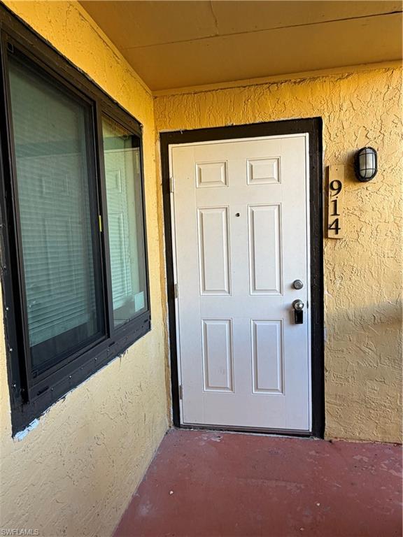 2925 Winkler Ave 914 Property Photo 2
